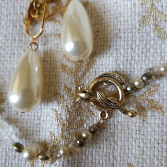 Beautiful handmade necklace & earrings - Picture 3 of 4